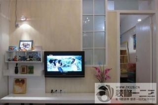 卧室黄色门设计图片